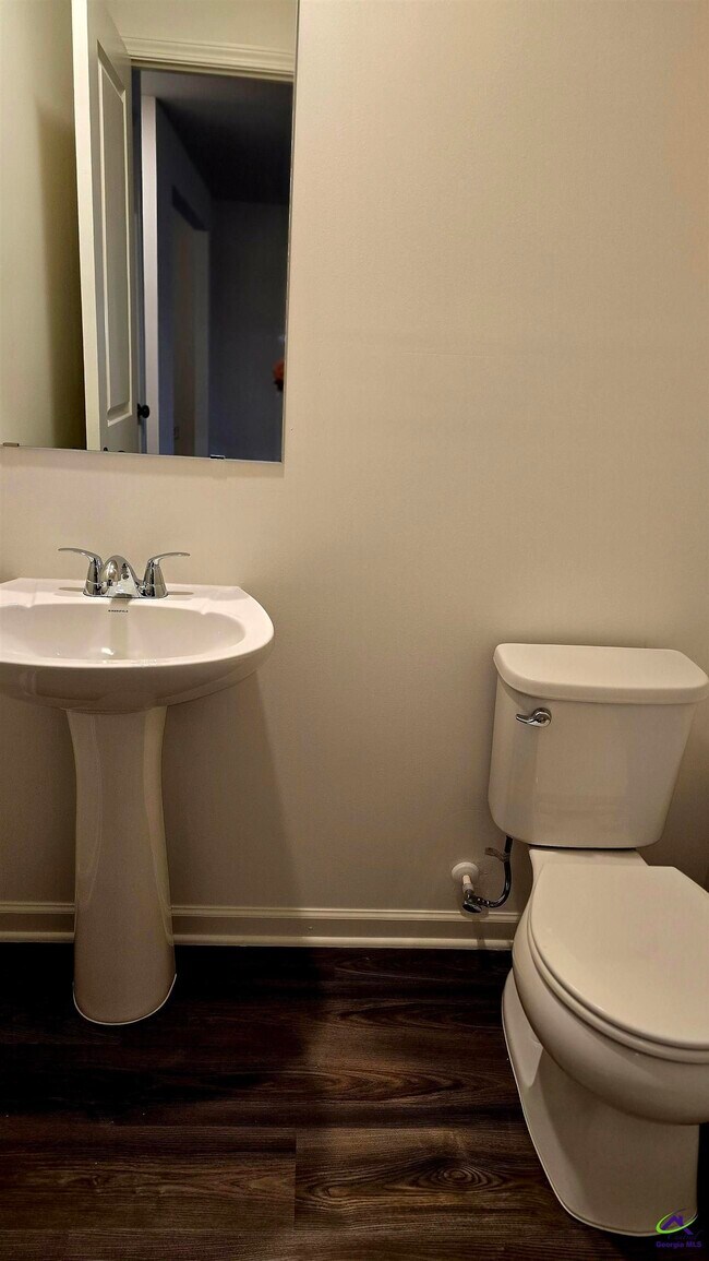 Building Photo - 502 Liberty Hall Dr