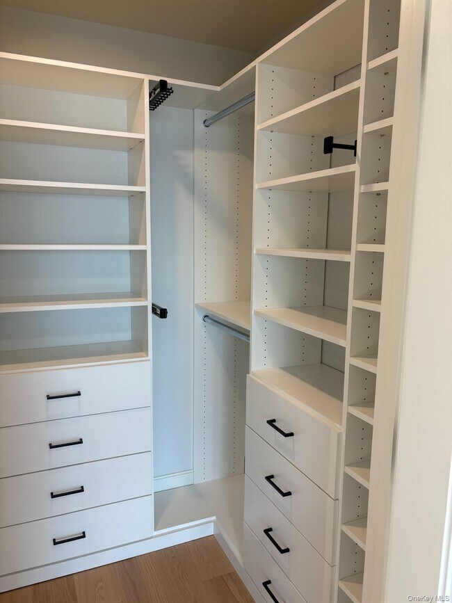 Building Photo - 25 S Riverside Ave