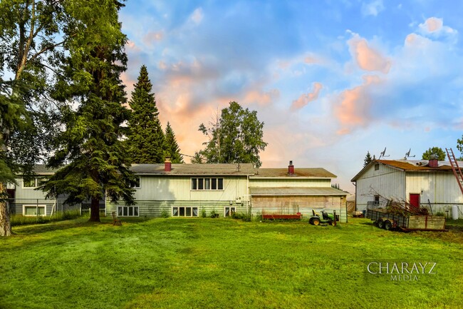 Building Photo - Duplex-Lower Unit in Aurora Subdivision-SPECIAL: $250.00 off first month's rent!