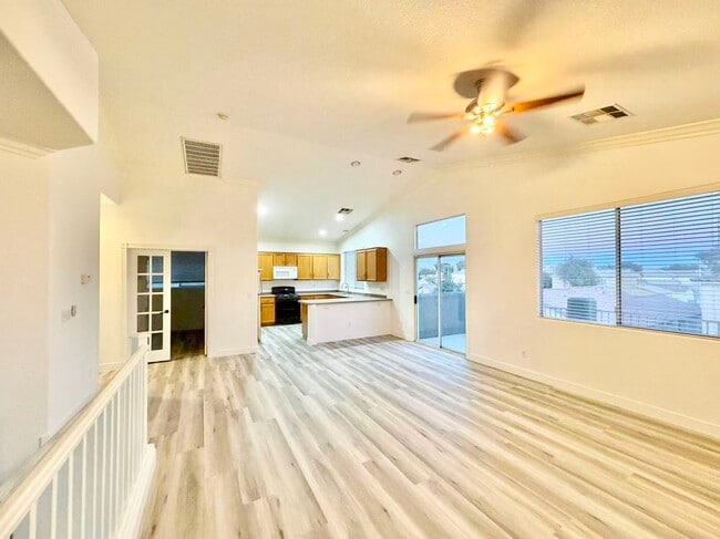 Building Photo - 6436 Casamar St