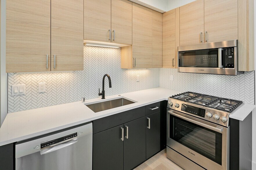 Building Photo - 839 NW 54th St