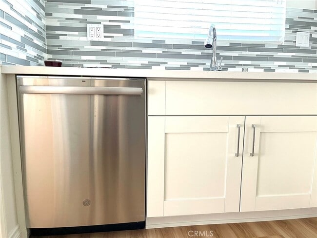 Building Photo - 12100 Montecito Rd