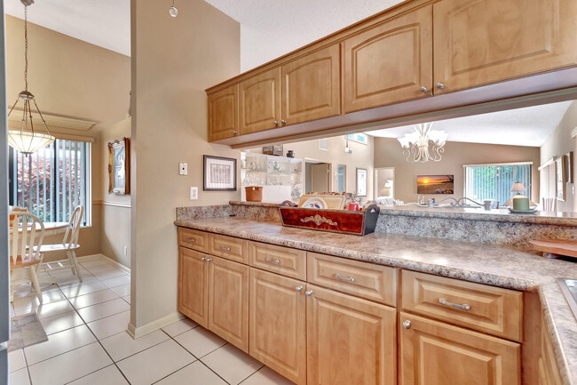 Building Photo - 5760 Piping Rock Dr