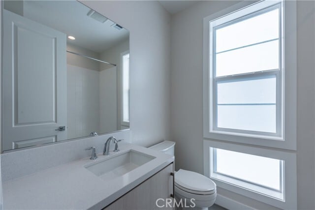 Building Photo - 180 Longden