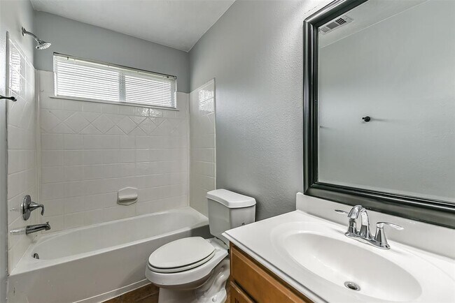 Building Photo - 12826 Kiev Hills Ln