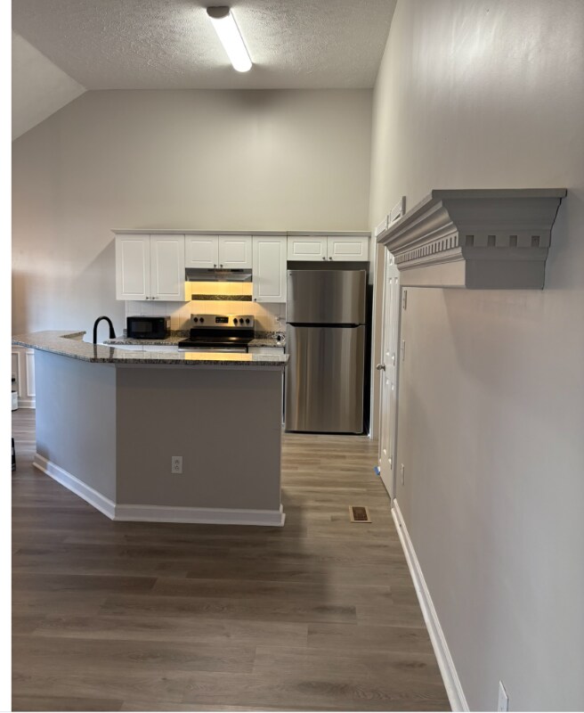 Building Photo - 6428 Paddington Way