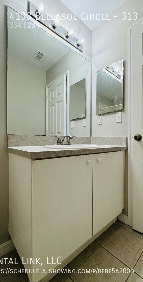 Building Photo - 4133 Bellasol Cir