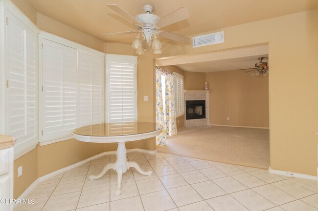 Building Photo - 1325 John Ring Ln