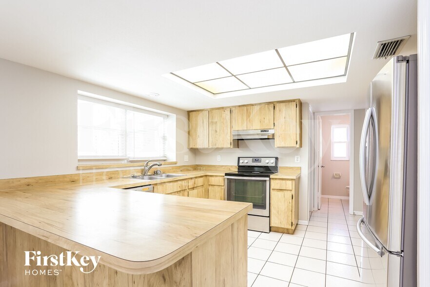 Building Photo - 4729 Windflower Cir