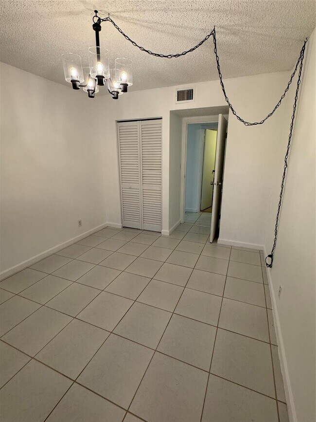 Building Photo - 4384 NW 9th Ave