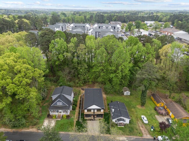 Building Photo - 6509 Lincolnville Rd