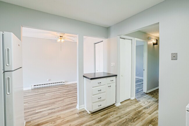 Building Photo - 210 Klein Creek Ct