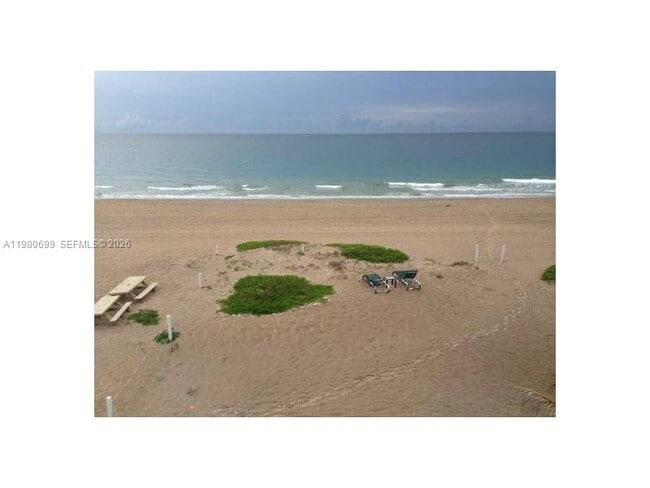 Building Photo - 716 Briny Ave