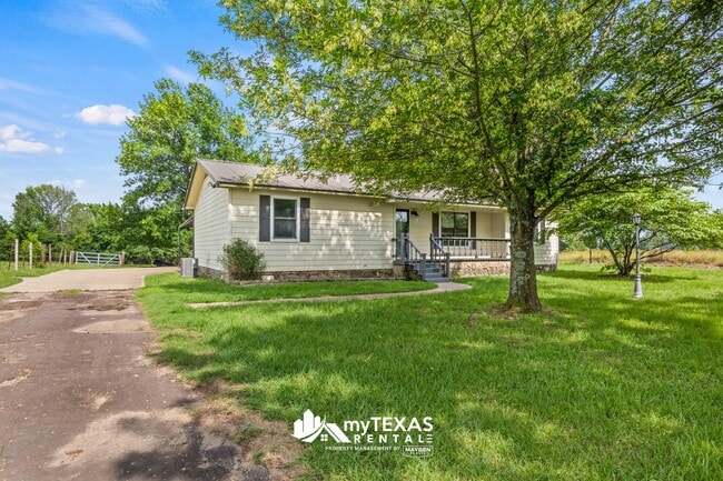 Primary Photo - 2458 Green Hill Rd