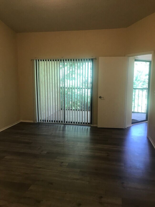 Building Photo - 7523SBD(100)