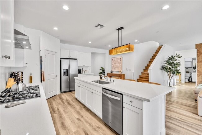 Building Photo - 83796 Moreno St