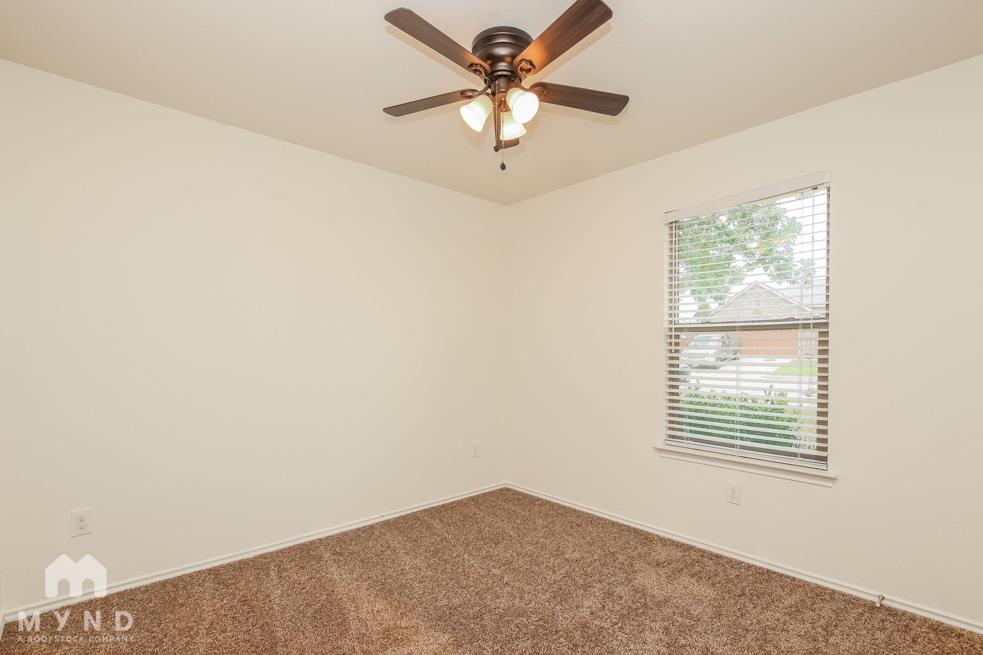Building Photo - 940 Water Hyacinth Loop