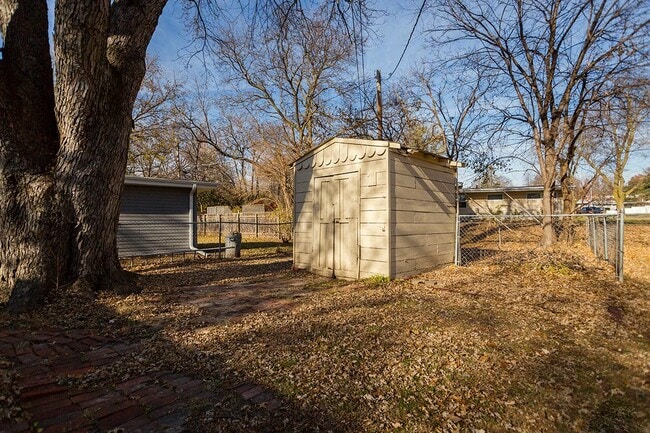 Building Photo - 500 Eldora Ln