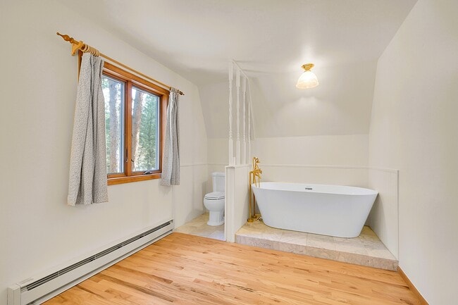 Building Photo - 28195 Cragmont Dr