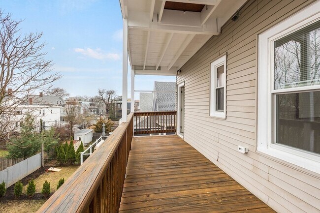 Building Photo - 38 Dorset St