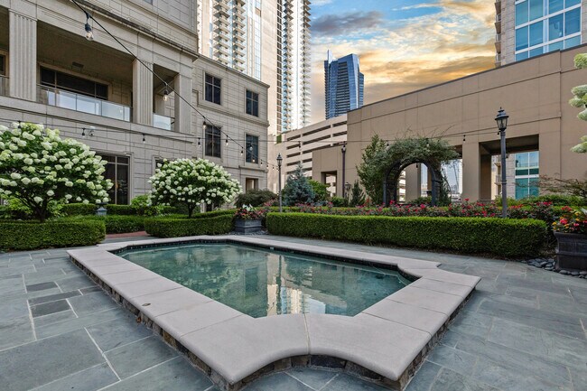 Building Photo - 3376 Peachtree Rd