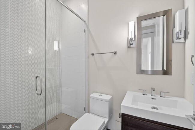 Building Photo - 4964 Eskridge Terrace NW