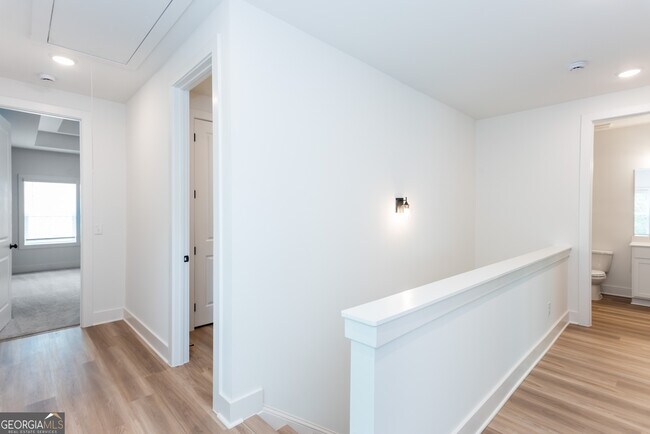 Building Photo - 3140 Marbella Cir