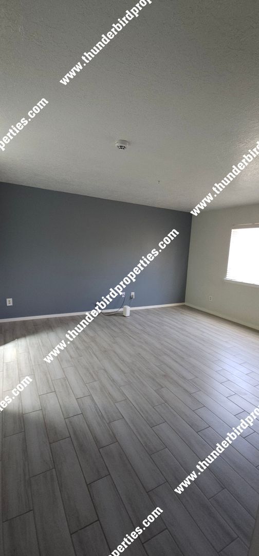 Building Photo - 5117 Camino Vista NW