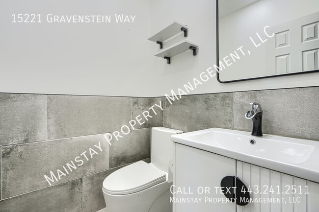 Building Photo - 15221 Gravenstein Way