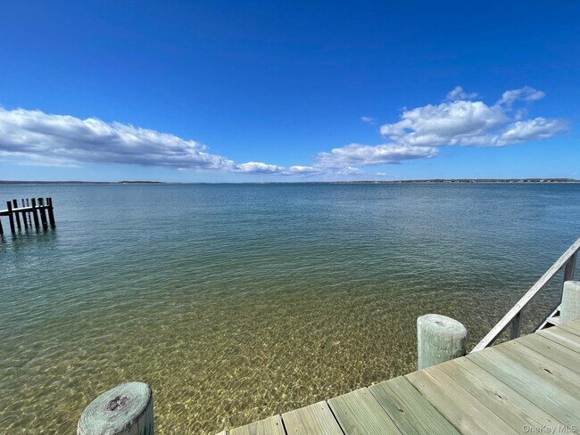 Building Photo - 59 Peconic Ave