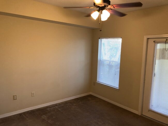 Building Photo - 5604 Pinnacle Heights Cir