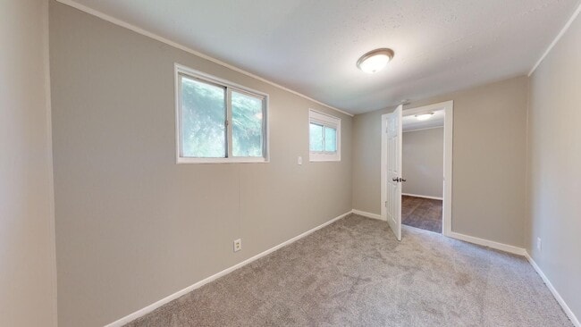 Building Photo - 4023 Valley Rd