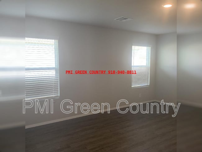 Building Photo - 1103 W Abilene Rd