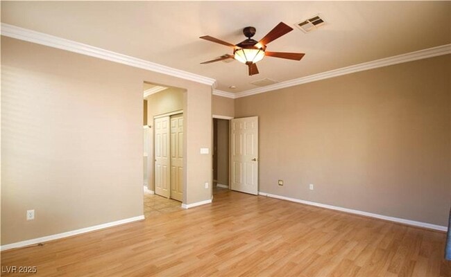 Building Photo - 10488 Riva De Fiore Ave