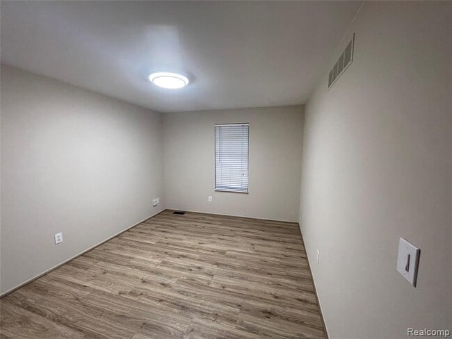 Building Photo - 19479 Scenic Harbour Dr