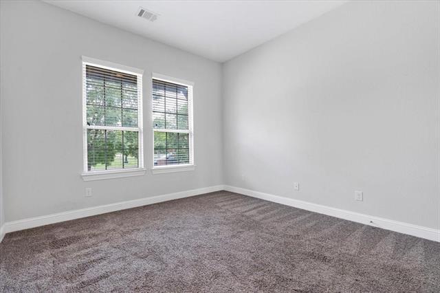 Building Photo - 698 Pendle Forest Dr