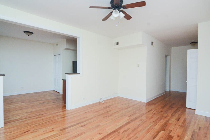 Building Photo - 343 Park Ave