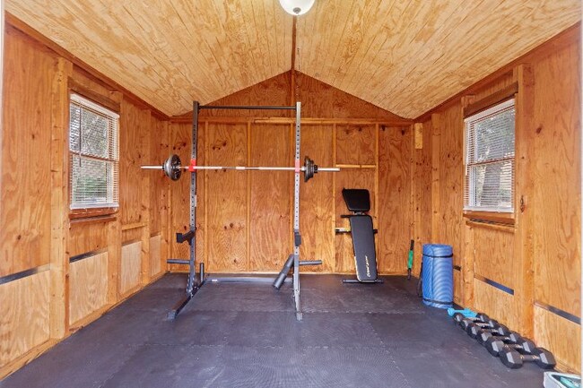 Building Photo - 1200 Fordham Rd