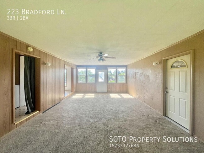 Building Photo - 223 Bradford Ln