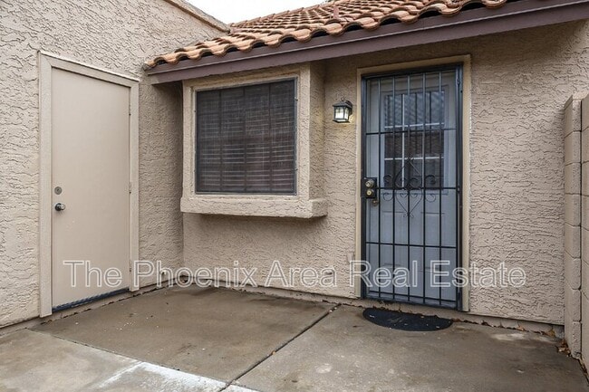 Building Photo - 3491 N Arizona Ave