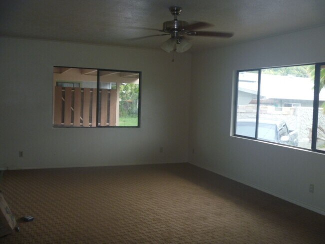 Building Photo - 3/2 $2150.00