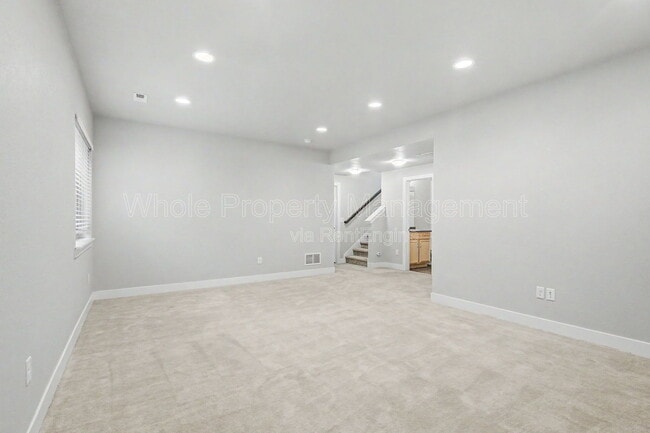 Building Photo - 9985 E 59th Ave