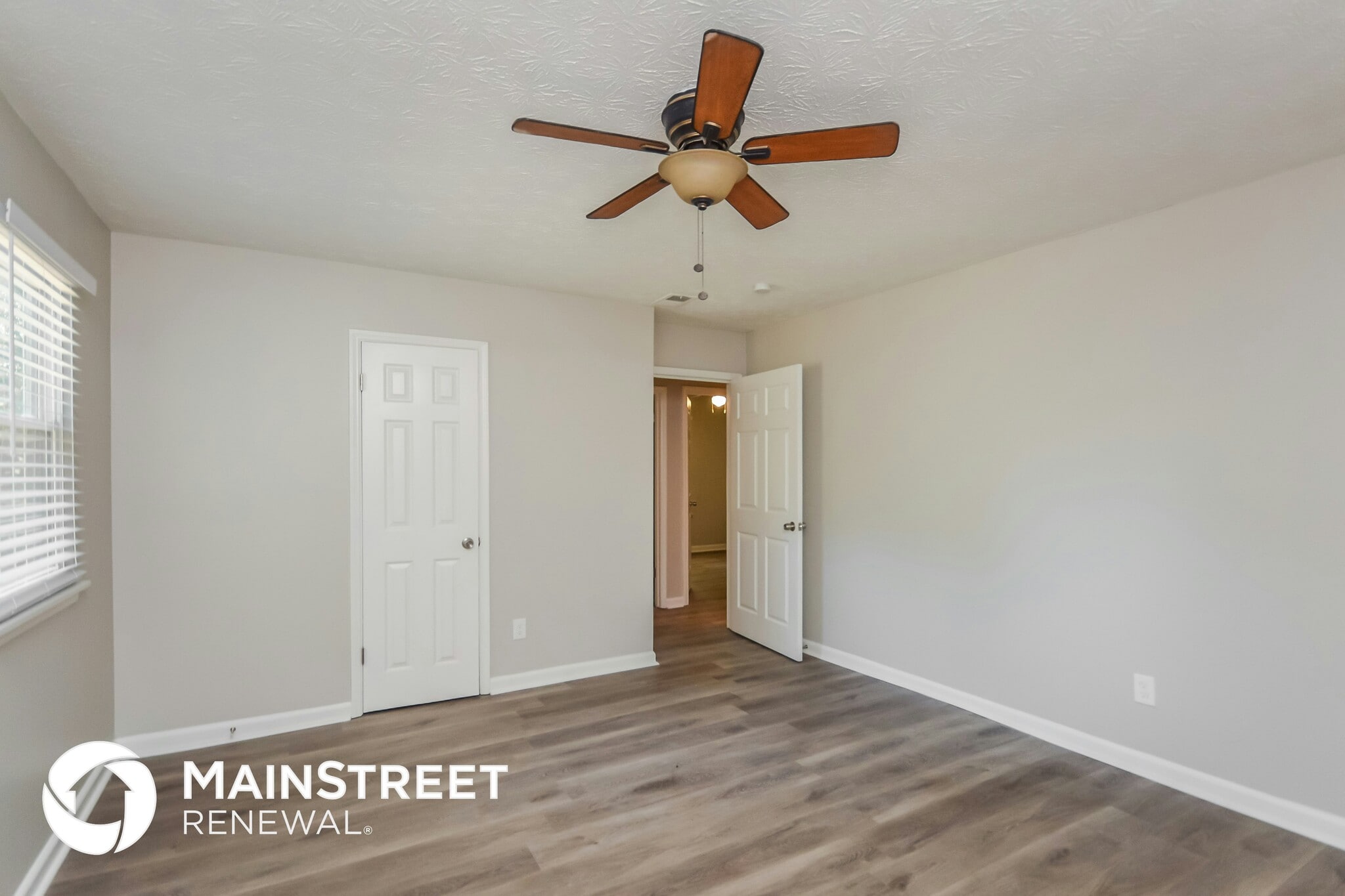Building Photo - 5967 Dart Dr