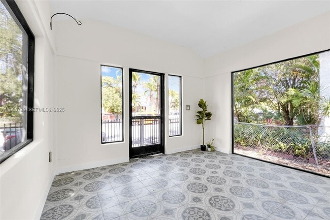 Building Photo - 52 NW 47th St