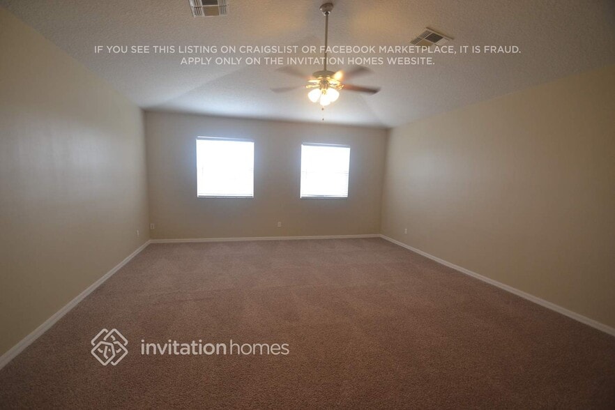 Building Photo - 2640 Grove View Dr