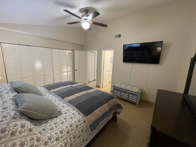 Building Photo - Seaport Village Available November 1st 2026 for a 7-12 month lease