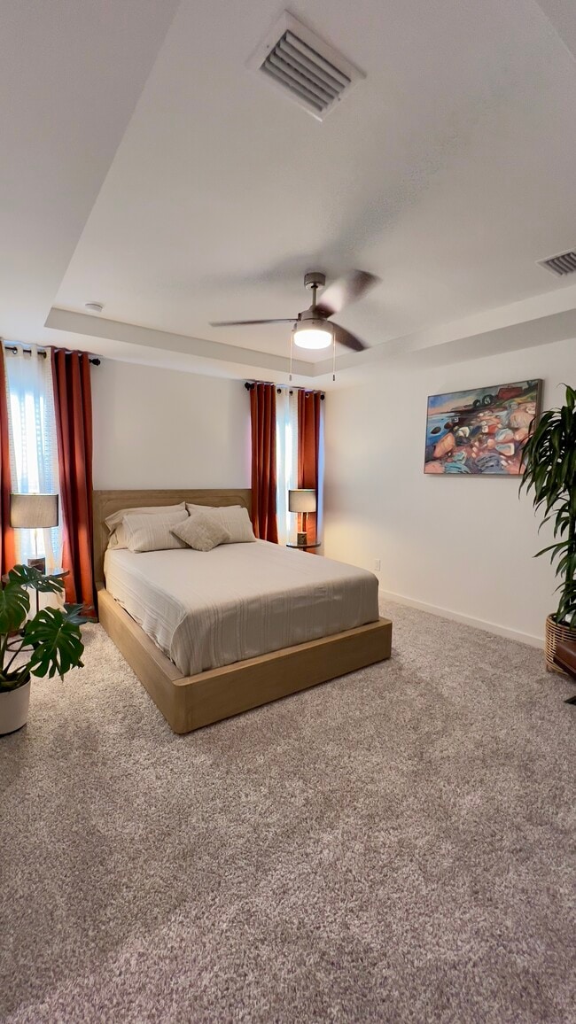 Building Photo - 395 N Gay Ave