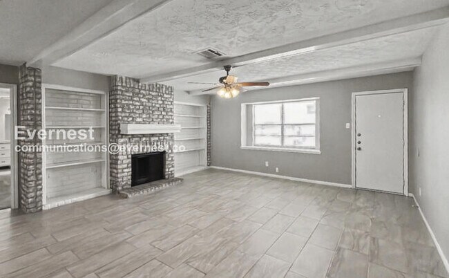 Building Photo - 4034 Cypressdale Dr