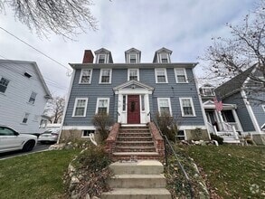 Building Photo - 39 Highland Ave