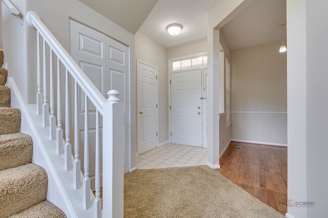 Building Photo - 45 S Oakhurst Dr